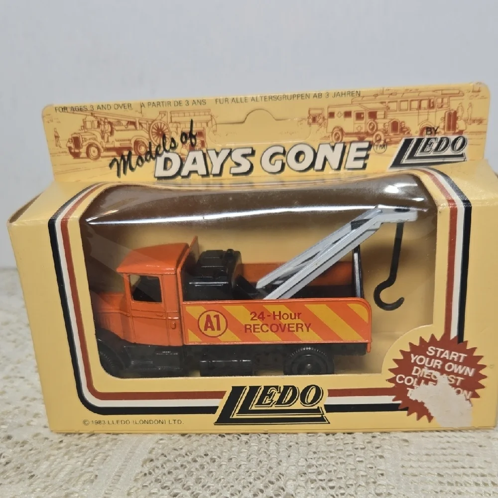 Days Gone Orange Recovery Truck Toy Made In England